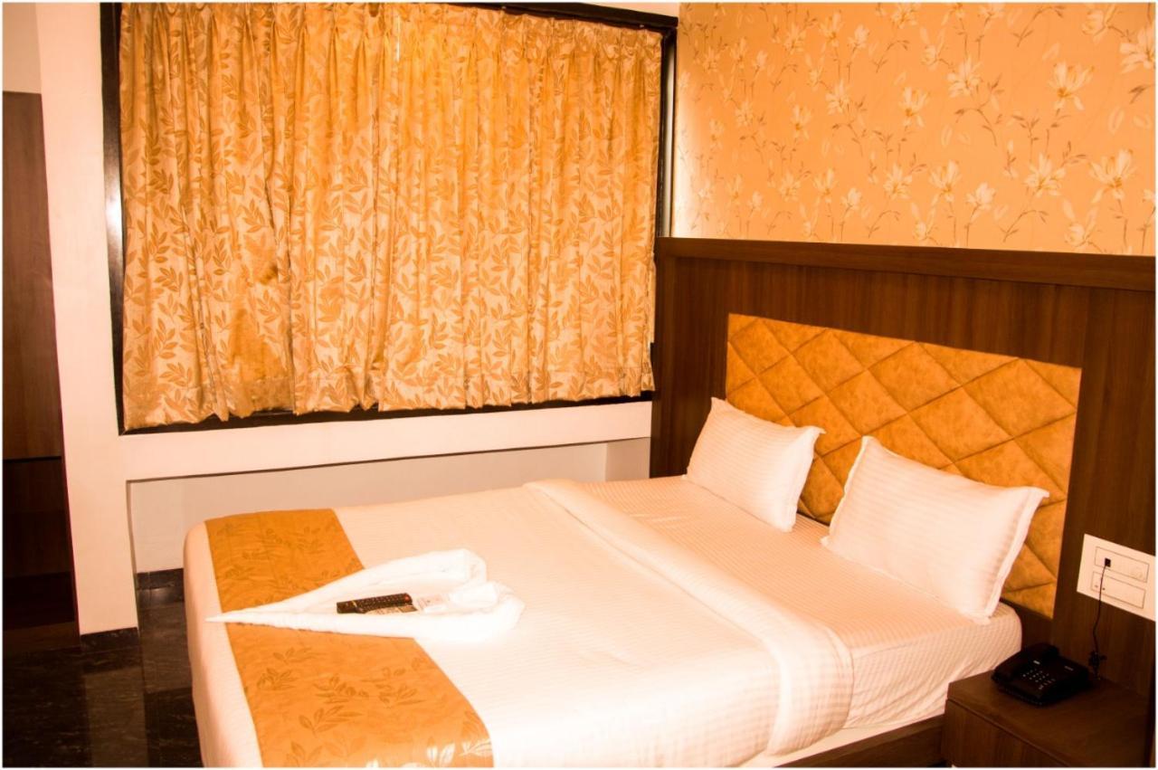Glitz Hotels The Ar Residency - Nr Thane Railway Station Exterior foto